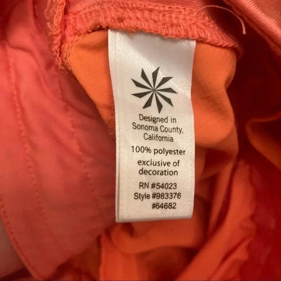 Athleta coral  shorts - Picture 3 of 6